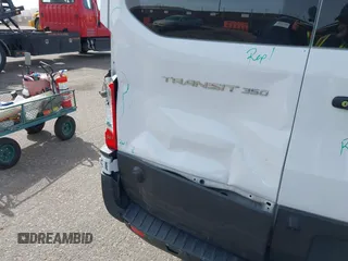2024 Ford Transit Passenger XL с VIN 1FBAX2Y82RKA83460, выставлен на аукционе IAAI как лот 41840551 с пробегом 19 106 миль миль и . История ставок и продаж доступна на DreamBid. Изображение 6.