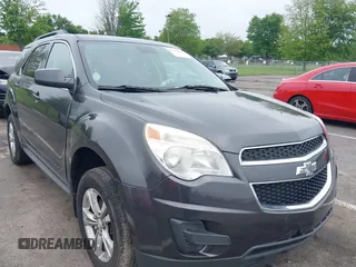 2013 Chevrolet Equinox LT z VIN 1GNALDEKXDZ106977, wystawiony jako IAAI lot #42290825 z przebiegiem 146 444 mil mil oraz . Historia ofert i sprzedaży dostępna na DreamBid. Obrazek 1.