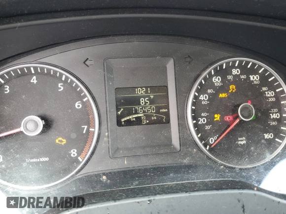 2012 Volkswagen Jetta SE z VIN 3VWDP7AJ5CM422888, wystawiony jako Copart lot #61438925 z przebiegiem 176 450 mil mil oraz Szkoda całkowita • Salvage title. Historia ofert i sprzedaży dostępna na DreamBid. Obrazek 9.