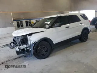 2017 Ford Police Interceptor Utility с VIN 1FM5K8AR2HGA24018, выставлен на аукционе Copart как лот 61193805 с пробегом 98 679 миль миль и Чистый • Clean title. История ставок и продаж доступна на DreamBid. Изображение 1.
