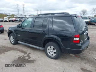 2007 Ford Explorer XLT with VIN 1FMEU73E67UB82828, listed as a IAAI auction lot 42094138 with 175,627 mi miles. Bid and sale history available at carsss.com. Image 3.