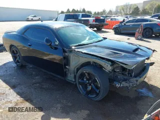 2019 Dodge Challenger R/T Scat Pack z VIN 2C3CDZFJ3KH747617, wystawiony jako IAAI lot #41802850 z przebiegiem 54 196 mil mil oraz . Historia ofert i sprzedaży dostępna na DreamBid. Obrazek 1.