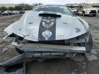2001 Ford Mustang GT Deluxe с VIN 1FAFP42X51F228359, выставлен на аукционе Copart как лот 55808615 с пробегом 192 689 миль миль и Списание • Salvage title. История ставок и продаж доступна на DreamBid. Изображение 5.