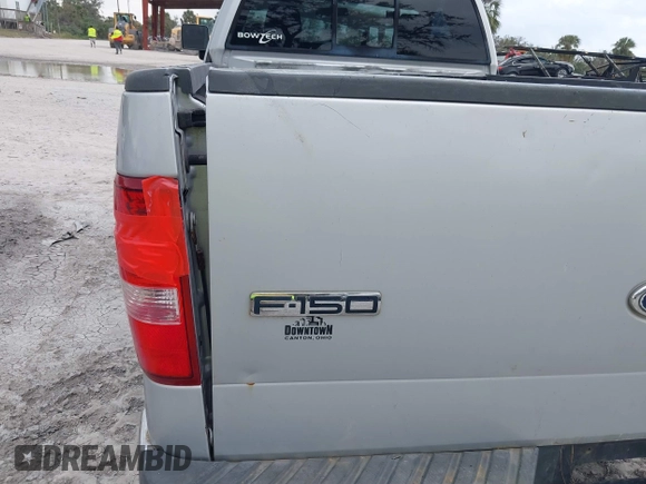 2004 Ford F-150 XL z VIN 1FTRF14504NA05239, wystawiony jako IAAI lot #41272950 z przebiegiem Nie podano mil oraz . Historia ofert i sprzedaży dostępna na DreamBid. Obrazek 12.