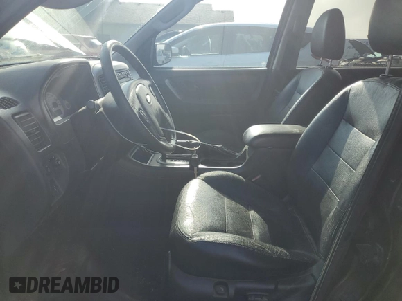 2007 Ford Escape Limited z VIN 1FMCU94127KA30054, wystawiony jako Copart lot #63970615 z przebiegiem 127 275 mil mil oraz Czysty tytuł • Clean title. Historia ofert i sprzedaży dostępna na DreamBid. Obrazek 7.