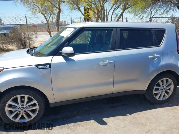 2019 Kia Soul + with VIN KNDJP3A52K7006159, listed as a IAAI auction lot 42044924 with 126,660 mi miles and . Bid and sale history available at DreamBid. Image 14.