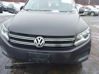2016 Volkswagen Tiguan R-Line with VIN WVGBV7AX8GW592927, listed as a IAAI auction lot 41521533 with 79,563 mi miles and . Bid and sale history available at DreamBid. Image 19.