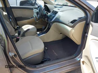 2012 Hyundai Accent GLS z VIN KMHCT4AE1CU186212, wystawiony jako IAAI lot #42247043 z przebiegiem 140 287 mil mil oraz . Historia ofert i sprzedaży dostępna na DreamBid. Obrazek 5.
