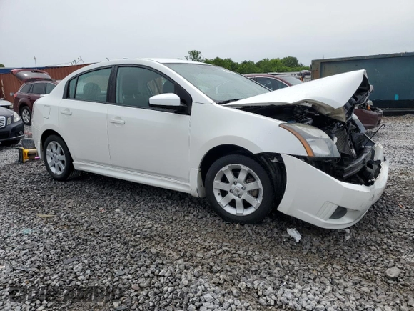 2011 Nissan Sentra S z VIN 3N1AB6AP3BL617933, wystawiony jako Copart lot #56425975 z przebiegiem 107 877 mil mil oraz Szkoda całkowita • Salvage title. Historia ofert i sprzedaży dostępna na DreamBid. Obrazek 4.