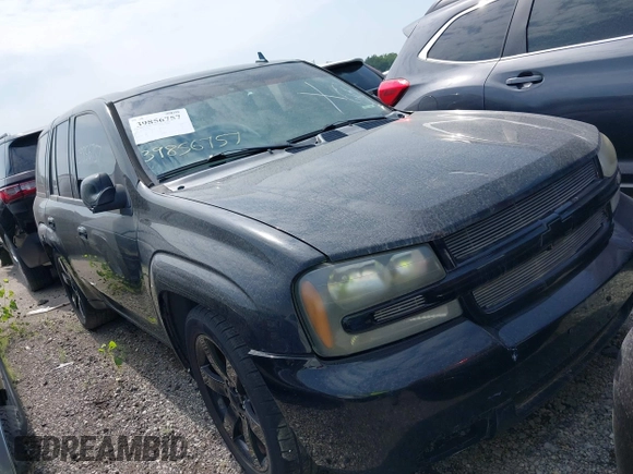 2006 Chevrolet TrailBlazer LT with VIN 1GNES13H262342982, listed as a IAAI auction lot 39856757 with 183,651 mi miles. Bid and sale history available at carsss.com. Image 1.