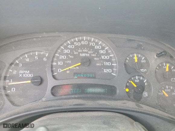 2004 Chevrolet Silverado 1500 Work Truck with VIN 1GCEC14V74E190705, listed as a Copart auction lot 54403205 with 305,407 mi miles and Clean Title. Bid and sale history available at carsss.com. Image 9.