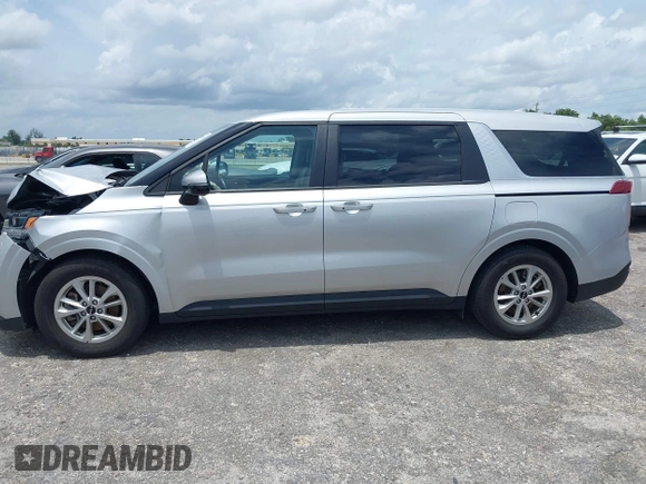 2023 Kia Carnival LX with VIN KNDNB4H35P6235684, listed as a IAAI auction lot 40016483 with 42,644 mi miles. Bid and sale history available at carsss.com. Image 14.