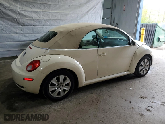 2009 Volkswagen Beetle S with VIN 3VWRG31Y39M402031, listed as a Copart auction lot 57285455 with 101,220 mi miles and Salvage title. Bid and sale history available at DreamBid. Image 3.