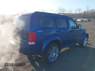 2010 Dodge Nitro Heat z VIN 1D4PU4GK1AW157684, wystawiony jako IAAI lot #41767719 z przebiegiem 140 260 mil mil oraz . Historia ofert i sprzedaży dostępna na DreamBid. Obrazek 4.