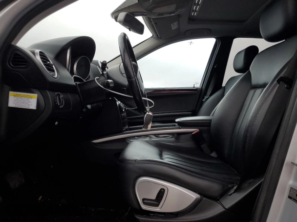 2008 Mercedes-Benz M 550 с VIN 4JGBB72E08A376655, выставлен на аукционе Copart как лот 85225184 с пробегом 167 861 миль миль и Чистый • Clean title. История ставок и продаж доступна на DreamBid. Изображение 7.