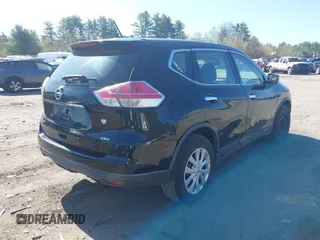 2015 Nissan Rogue SV z VIN KNMAT2MV1FP534394, wystawiony jako IAAI lot #42123018 z przebiegiem 105 351 mil mil oraz . Historia ofert i sprzedaży dostępna na DreamBid. Obrazek 4.