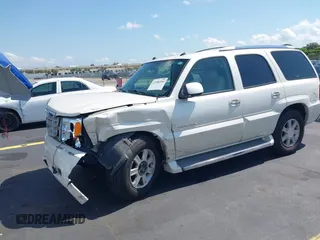 2005 Cadillac Escalade with VIN 1GYEC63T65R154327, listed as a IAAI auction lot 42286355 with Not provided miles and . Bid and sale history available at DreamBid. Image 2.