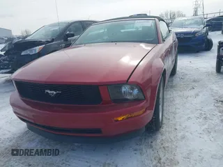 2008 Ford Mustang Deluxe with VIN 1ZVHT84NX85170490, listed as a IAAI auction lot 41608708 with 153,081 mi miles and . Bid and sale history available at carsss.com. Image 2.