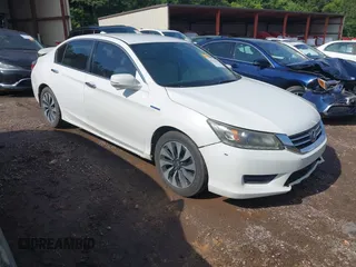 2015 Honda Accord with VIN 1HGCR6F39FA003393, listed as a IAAI auction lot 42554353 with 177,092 mi miles and . Bid and sale history available at DreamBid. Image 1.