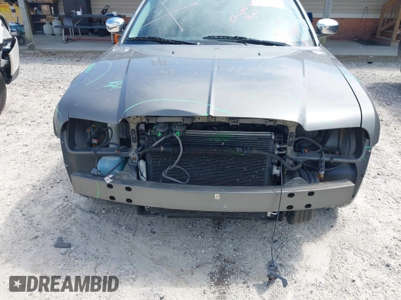 2008 Chrysler 300 C Hemi z VIN 2C3KA63H78H119766, wystawiony jako IAAI lot #42183222 z przebiegiem 149 245 mil mil oraz . Historia ofert i sprzedaży dostępna na DreamBid. Obrazek 6.