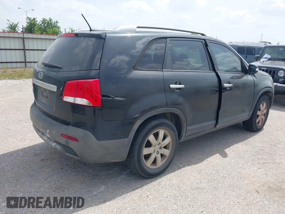 2013 Kia Sorento LX with VIN 5XYKT3A67DG359284, listed as a IAAI auction lot 42644742 with 258,998 mi miles and . Bid and sale history available at DreamBid. Image 4.