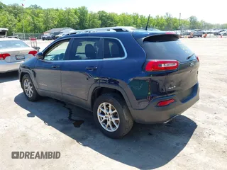 2016 Jeep Cherokee Latitude with VIN 1C4PJMCS5GW209340, listed as a IAAI auction lot 42401705 with 141,994 mi miles and . Bid and sale history available at DreamBid. Image 3.