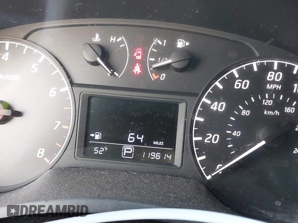 2014 Nissan Sentra SV z VIN 3N1AB7AP5EY305173, wystawiony jako IAAI lot #41855179 z przebiegiem 119 614 mil mil oraz . Historia ofert i sprzedaży dostępna na DreamBid. Obrazek 7.