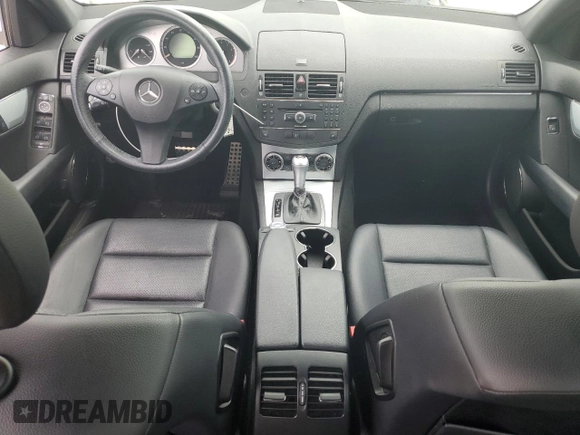 2008 Mercedes-Benz C 300 Sport с VIN WDDGF81X18F121111, выставлен на аукционе Copart как лот 61053215 с пробегом 182 254 миль миль и Списание • Salvage title. История ставок и продаж доступна на DreamBid. Изображение 8.