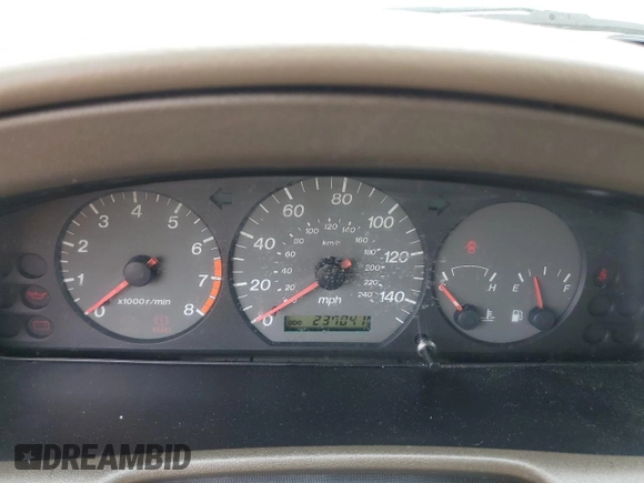 2001 Mazda 626 LX z VIN 1YVGF22C715202574, wystawiony jako Copart lot #54132915 z przebiegiem 237 041 mil mil oraz Szkoda całkowita • Salvage title. Historia ofert i sprzedaży dostępna na DreamBid. Obrazek 9.