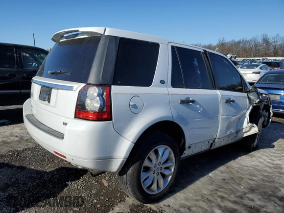 2011 Land Rover LR2 HSE with VIN SALFR2BN6BH275597, listed as a Copart auction lot 42213075 with 216,198 mi miles and Salvage title. Bid and sale history available at DreamBid. Image 3.