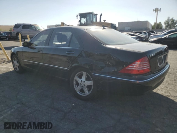 2005 Mercedes-Benz S-Class 4.3L with VIN WDBNG70J15A450985, listed as a Copart auction lot 71288714 with 137,010 mi miles and Salvage Title. Bid and sale history available at carsss.com. Image 2.