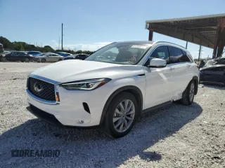 2022 Infiniti QX50 LUXE with VIN 3PCAJ5BA9NF112888, listed as a Copart auction lot 41300913 with 6,189 mi miles. Bid and sale history available at carsss.com. Image 1.