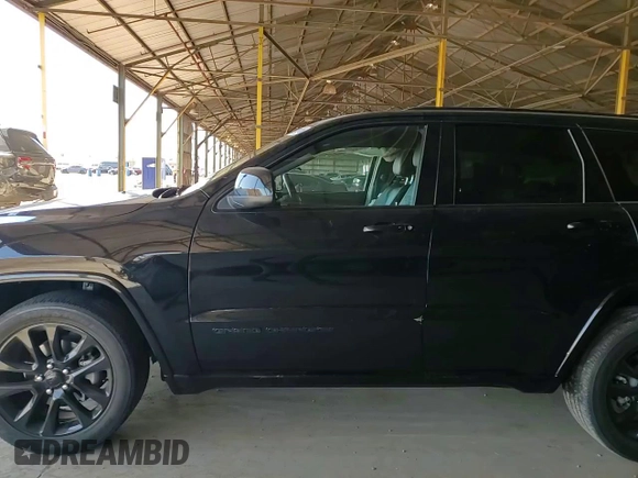 2020 Jeep Grand Cherokee Altitude z VIN 1C4RJFAG6LC384498, wystawiony jako Copart lot #57941785 z przebiegiem 46 948 mil mil oraz Szkoda całkowita • Salvage title. Historia ofert i sprzedaży dostępna na DreamBid. Obrazek 13.