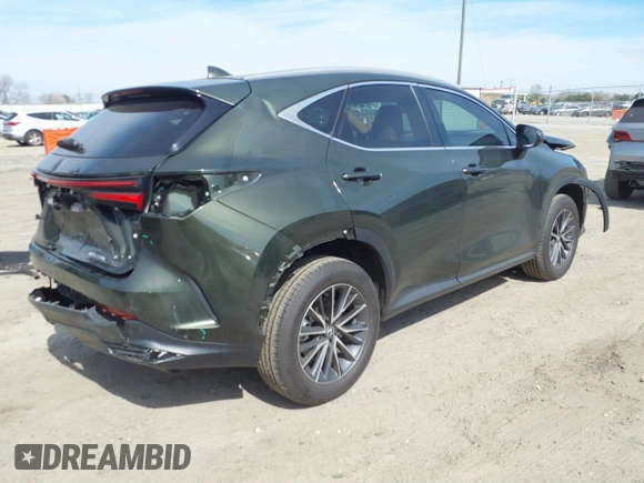 2024 Lexus NX 250 Premium z VIN 2T2GDCAZ1RC015929, wystawiony jako IAAI lot #41686646 z przebiegiem 27 898 mil mil oraz . Historia ofert i sprzedaży dostępna na DreamBid. Obrazek 4.