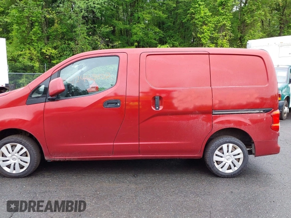 2019 Nissan NV200 S z VIN 3N6CM0KN5KK703192, wystawiony jako IAAI lot #42453452 z przebiegiem 137 745 mil mil oraz . Historia ofert i sprzedaży dostępna na DreamBid. Obrazek 14.