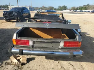 1988 Mercedes-Benz 560 Series 560SL with VIN WDBBA48D9JA082731, listed as a Copart auction lot 84756764 with 156,731 mi miles and Clean Title. Bid and sale history available at carsss.com. Image 6.