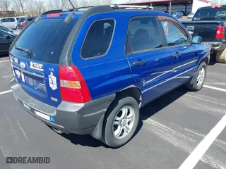 2008 Kia Sportage LX with VIN KNDJE723887506409, listed as a IAAI auction lot 41848444 with 202,076 mi miles. Bid and sale history available at carsss.com. Image 4.