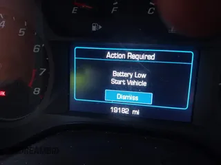 2020 Chevrolet Camaro 1LS z VIN 1G1FA1RX0L0105759, wystawiony jako IAAI lot #39965924 z przebiegiem 19 182 mil mil oraz . Historia ofert i sprzedaży dostępna na DreamBid. Obrazek 15.