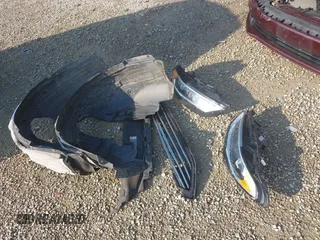 2017 Ford Fusion SE с VIN 3FA6P0HD2HR205706, выставлен на аукционе IAAI как лот 42446869 с пробегом 102 231 миль миль и . История ставок и продаж доступна на DreamBid. Изображение 12.