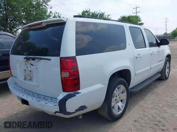 2007 Chevrolet Suburban LT with VIN 3GNFC16J77G136291, listed as a IAAI auction lot 41957476 with Not provided miles and . Bid and sale history available at DreamBid. Image 4.