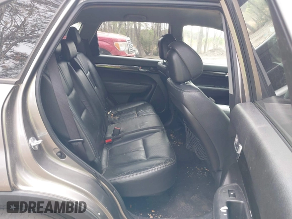 2011 Kia Sorento EX with VIN 5XYKU3A17BG103340, listed as a IAAI auction lot 41944274 with 195,927 mi miles. Bid and sale history available at carsss.com. Image 8.