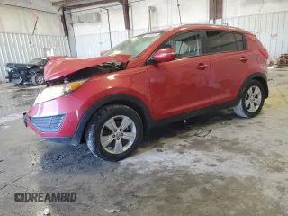 2013 Kia Sportage LX z VIN KNDPB3A29D7402459, wystawiony jako Copart lot #50308545 z przebiegiem 144 418 mil mil oraz Nie do naprawy • Non repairable. Historia ofert i sprzedaży dostępna na DreamBid. Obrazek 1.