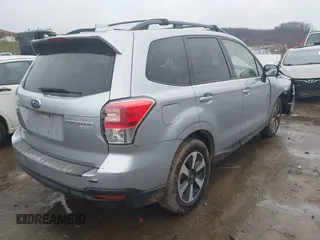 2017 Subaru Forester Premium with VIN JF2SJAEC3HH556462, listed as a IAAI auction lot 41160065 with 96,747 mi miles. Bid and sale history available at carsss.com. Image 4.