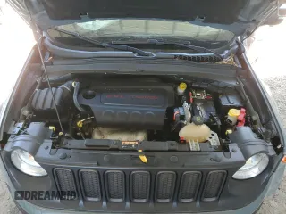 2018 Jeep Renegade Trailhawk with VIN ZACCJBCB3JPH43220, listed as a Copart auction lot 55473395 with Not provided miles and Salvage title. Bid and sale history available at DreamBid. Image 11.