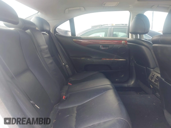 2007 Lexus LS 460 L with VIN JTHGL46F975020154, listed as a IAAI auction lot 42369197 with 136,158 mi miles and . Bid and sale history available at DreamBid. Image 8.