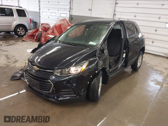 2022 Chevrolet Trax LS with VIN KL7CJNSM5NB503037, listed as a IAAI auction lot 41564474 with 24,121 mi miles. Bid and sale history available at carsss.com. Image 18.