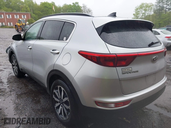 2018 Kia Sportage EX z VIN KNDPNCAC8J7309766, wystawiony jako IAAI lot #42219243 z przebiegiem 90 745 mil mil oraz . Historia ofert i sprzedaży dostępna na DreamBid. Obrazek 3.