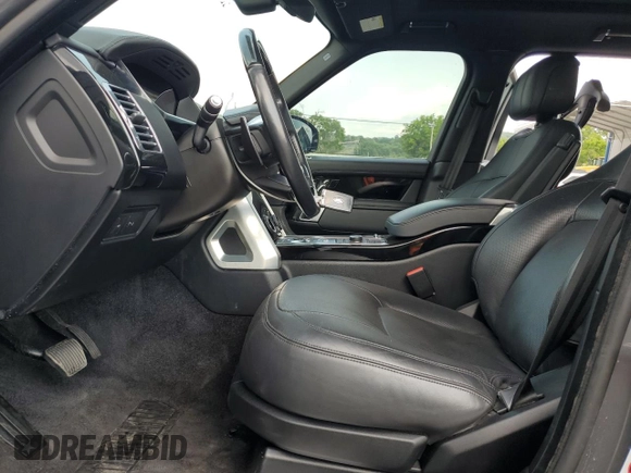 2019 Land Rover Range Rover z VIN SALGS2RE0KA542076, wystawiony jako Copart lot #60588925 z przebiegiem 69 038 mil mil oraz Szkoda całkowita • Salvage title. Historia ofert i sprzedaży dostępna na DreamBid. Obrazek 7.