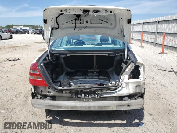 2004 Mercedes-Benz E 320 with VIN WDBUF65J24A495899, listed as a Copart auction lot 50760415 with 140,032 mi miles and Salvage Title. Bid and sale history available at carsss.com. Image 6.