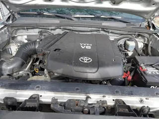 2005 Toyota Tacoma PreRunner z VIN 3TMJU62N15M003398, wystawiony jako IAAI lot #42490056 z przebiegiem 246 125 mil mil oraz . Historia ofert i sprzedaży dostępna na DreamBid. Obrazek 10.